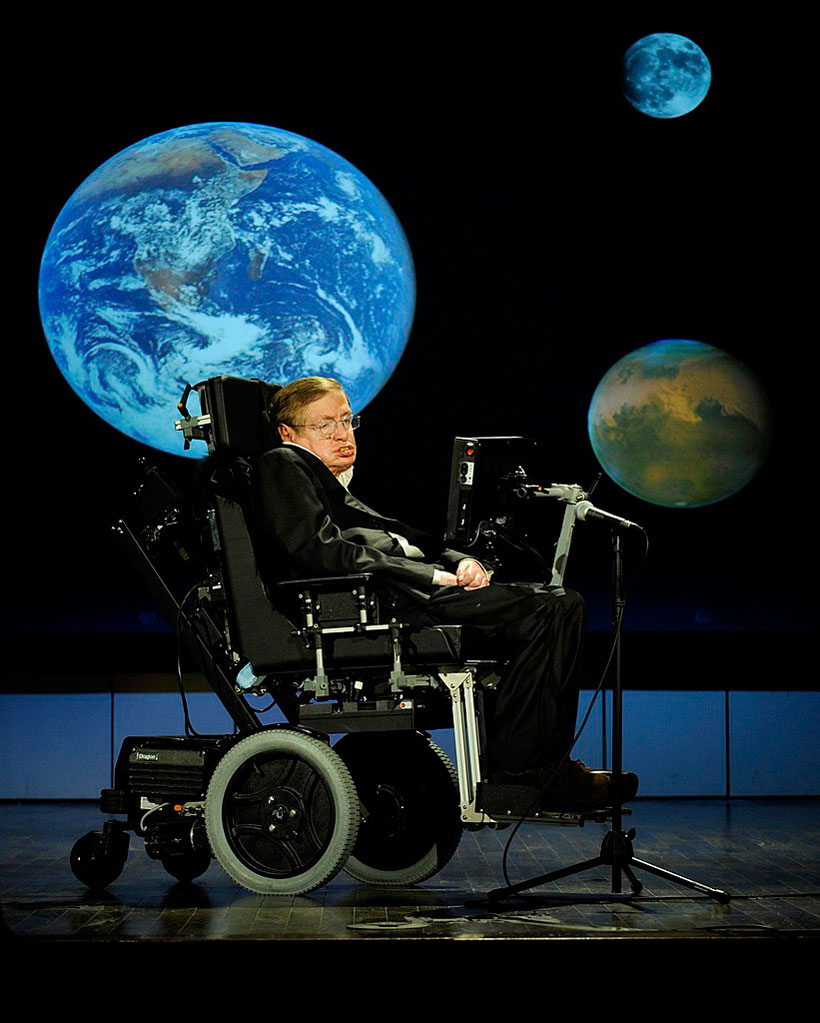 Stephen Hawking. NASA-foto fra 2008. Fra Wikimedia Commons.