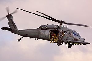 Et amerikansk Pave Hawk tranpost- og angrepshelikopter.