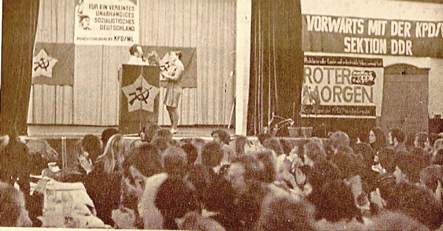 KPD/ML bygde opp en egen partiseksjon i DDR. For Stasi-sjef Erich Mielke hadde utryddelsen av den marxist-leninistiske opposisjonen i DDR «høyeste prioritet». Her fra et møte i Vest-Berlin i 1976.